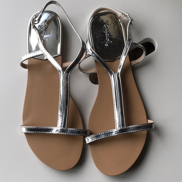 Qupid Shoes - Quipid silver sandals